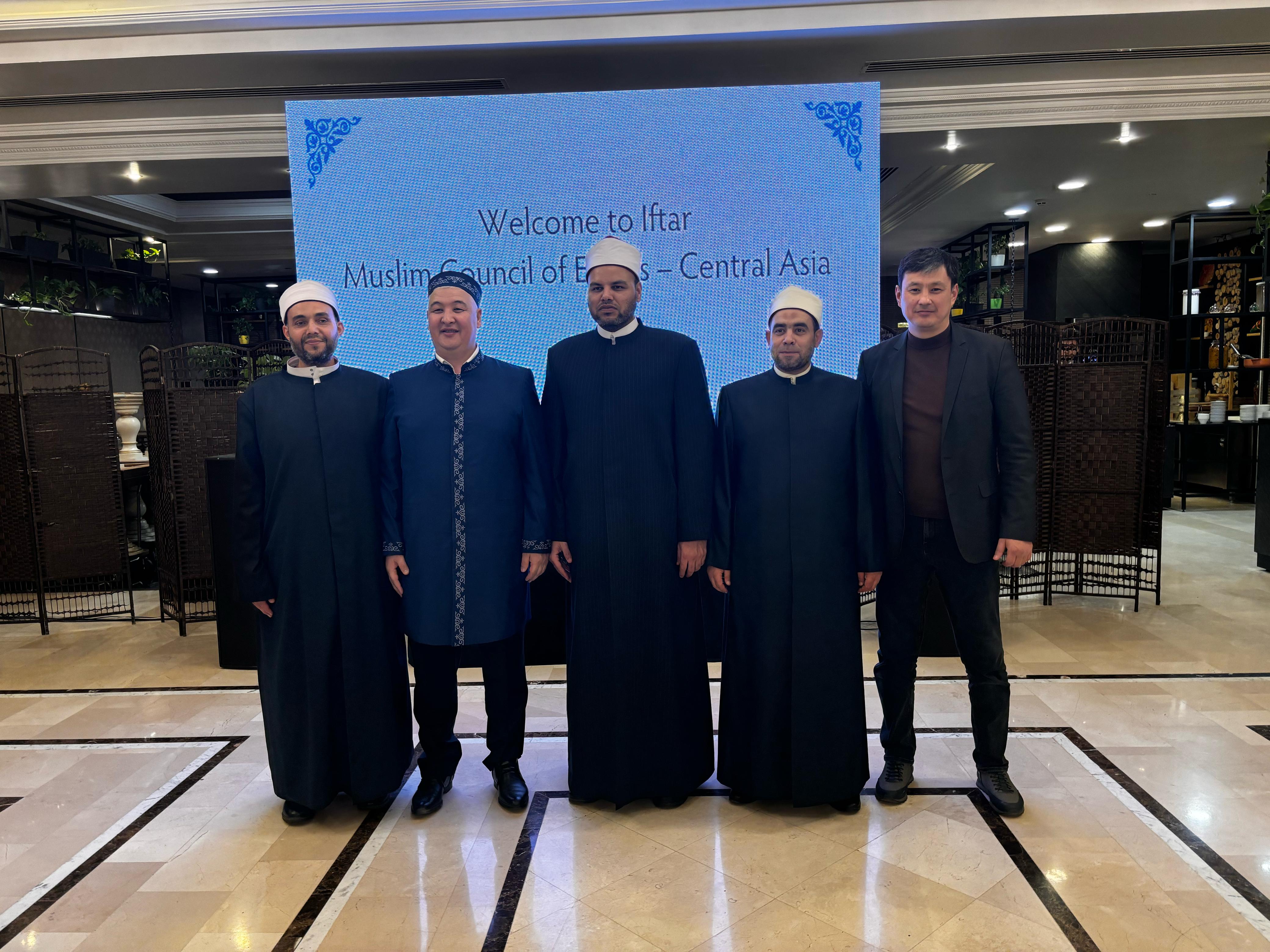 MHM Gelar Buka Puasa Bersama dan Pameran Kaligrafi Islam di Kazakhstan